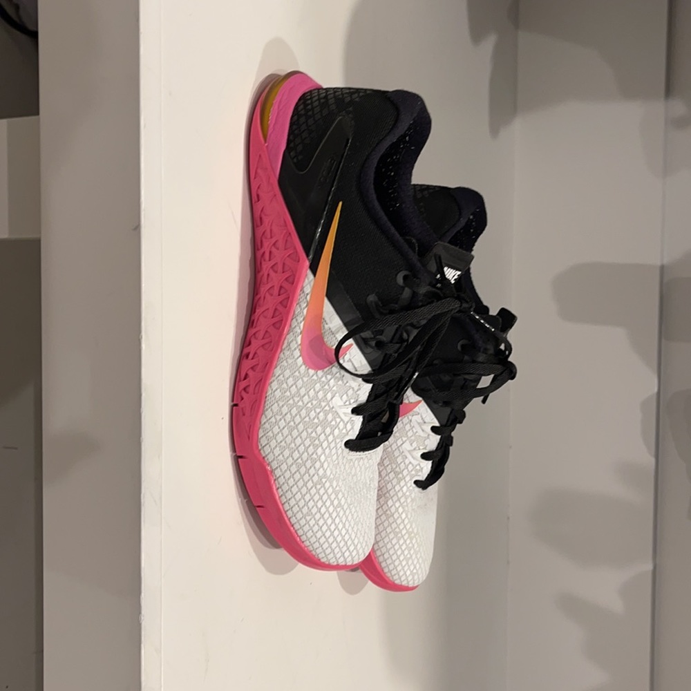 Nike Metcon cross trainers - Picture 2 of 4